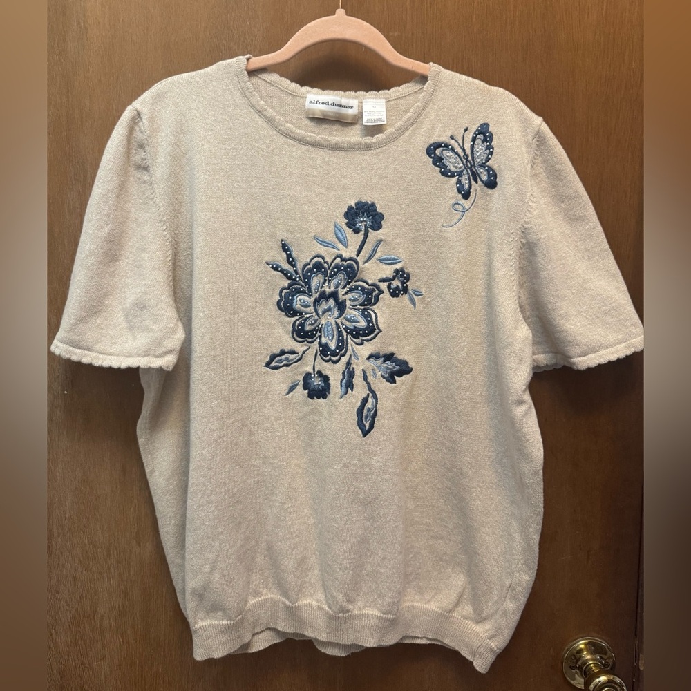 Alfred Dunner Woman’s 1x Embroidered Embellished Sweater Top Shirt